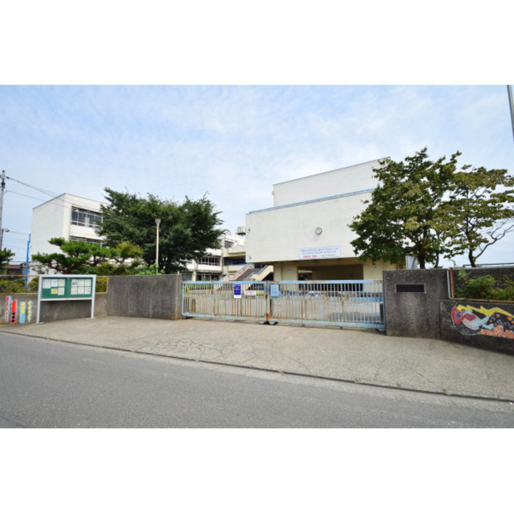 周辺 第二中学校(約1040m)