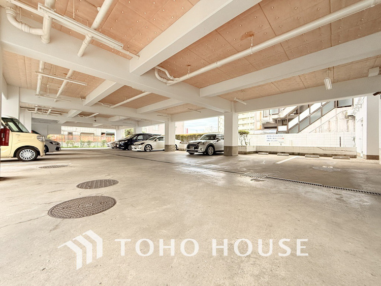 駐車場 駐車場（料金・空き状況はご確認ください）