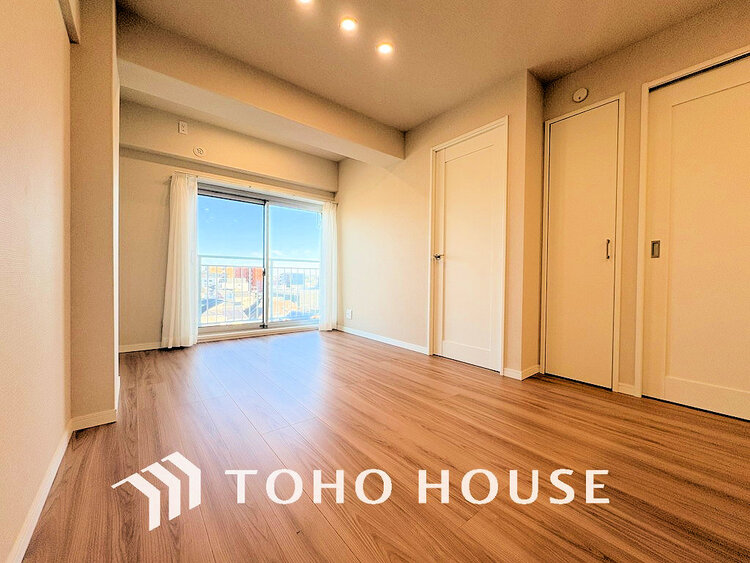 内装 家族みんなが爽やかに過ごせるように、光をたっぷり取り込んだLDK