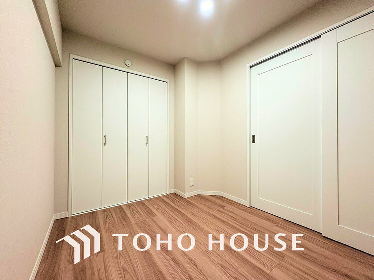 内装 1日の疲れを癒し、心地よく寛げるようゆったりとした広さをしています