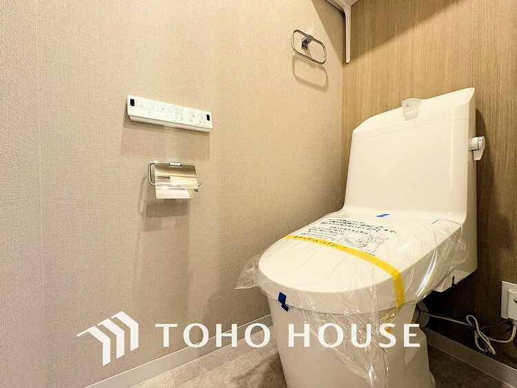 トイレ トイレには快適な温水洗浄便座付
