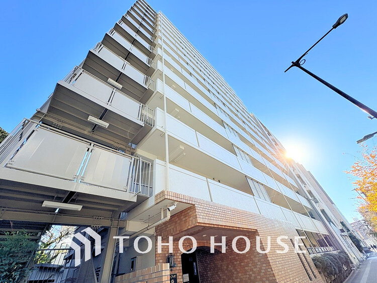 外観 〜「要町」駅徒歩5分の好立地〜南東向きのため陽当たり良好〜リノベーション済み3LDK〜