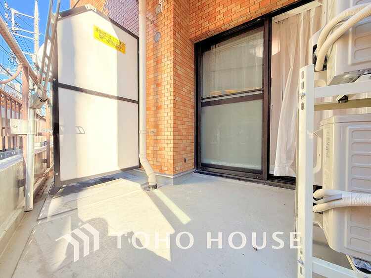 バルコニー 陽当たり良好なバルコニー