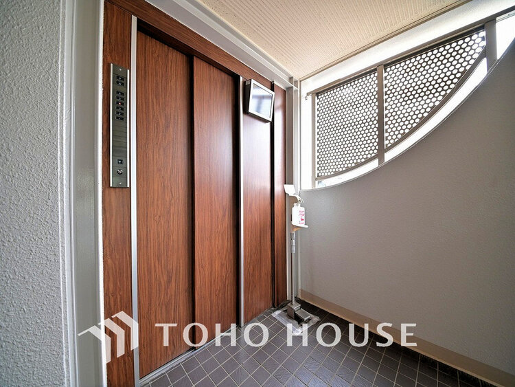 その他 エレベーター