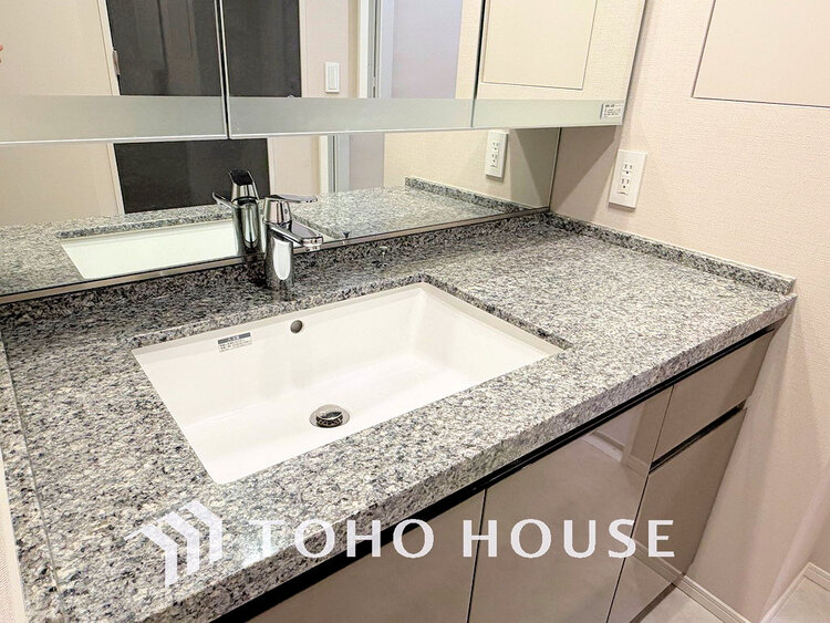 洗面 朝の身支度も楽しくなりますね