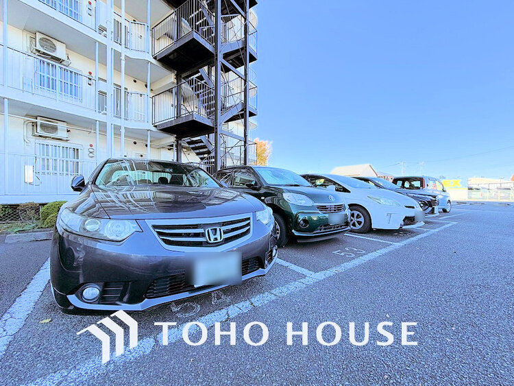 駐車場 駐車場（料金・空き状況はご確認ください）