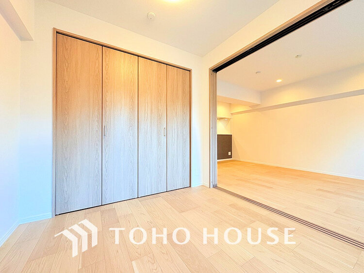 内装 1日の疲れを癒し、心地よく寛げるようゆったりとした広さをしています