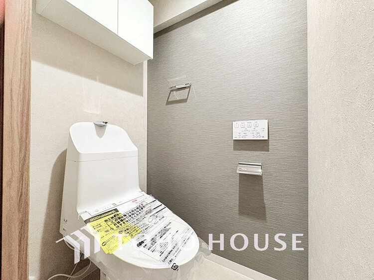 トイレ トイレには快適な温水洗浄便座付