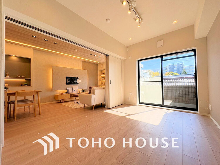 内装 1日の疲れを癒し、心地よく寛げるようゆったりとした広さをしています