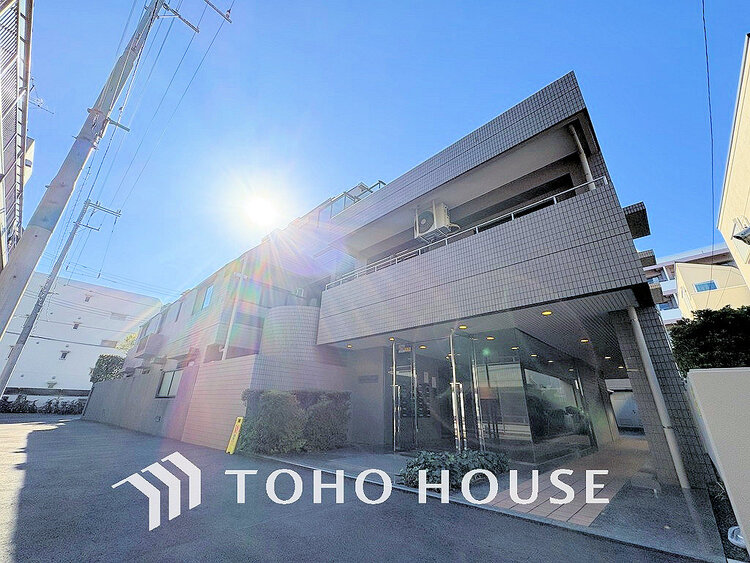 外観 〜「八幡山」駅徒歩5分の好立地〜南向き、両面バルコニーのため陽当たり良好〜安心の新耐震基準マンション〜