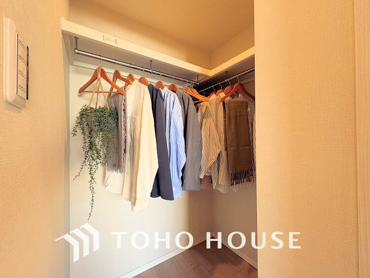 収納 沢山のお洋服を綺麗に収納できる「ウォークインクローゼット」