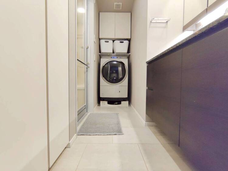 その他 十分な広さの脱衣所。