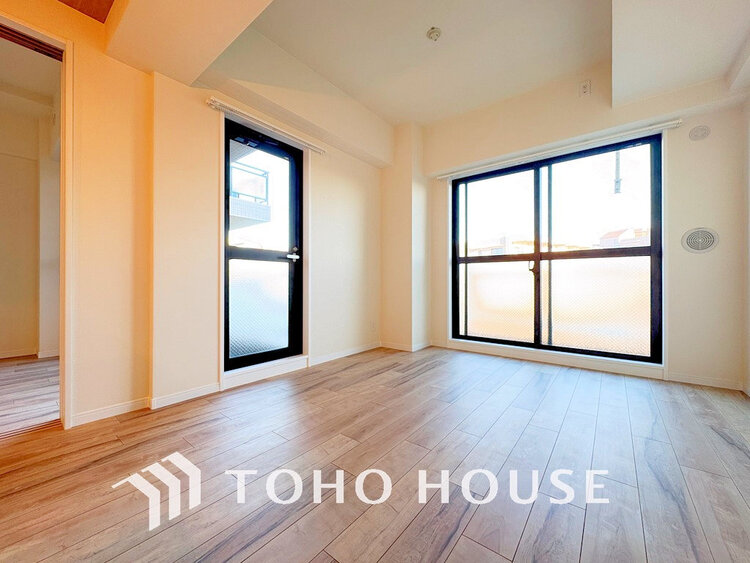 内装 家族みんなが爽やかに過ごせるように、光をたっぷり取り込んだLDK