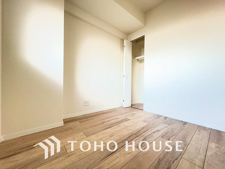 内装 シンプルですっきりとした室内は飽きのこない居心地の良い雰囲気