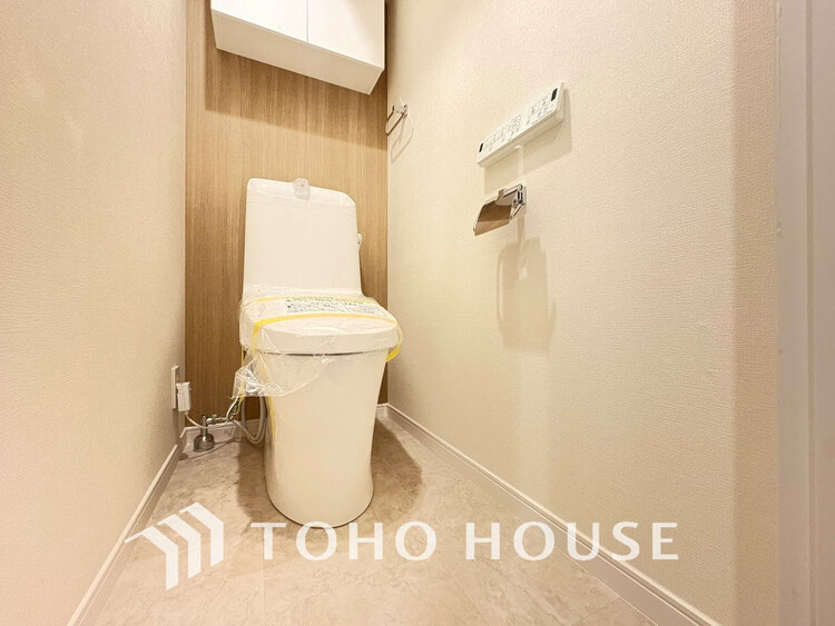 トイレ トイレには快適な温水洗浄便座付
