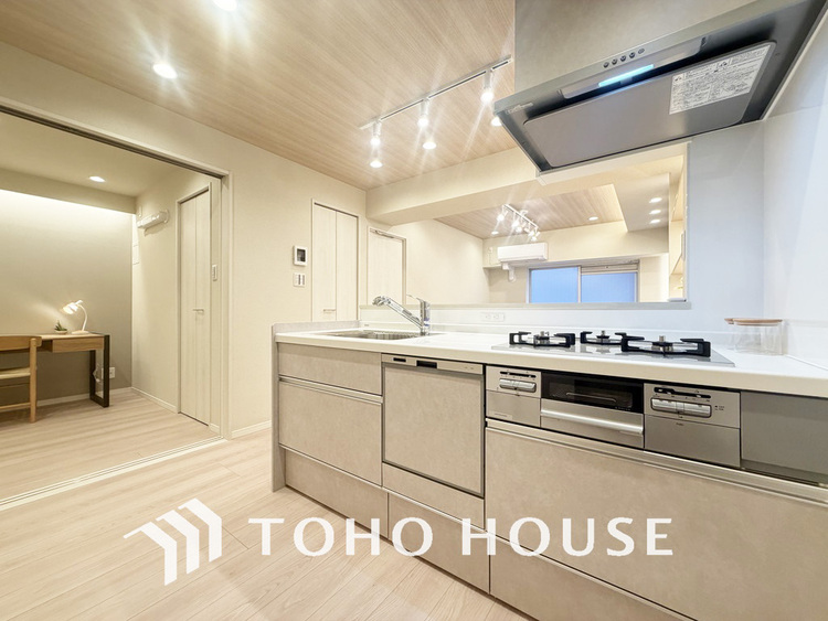 キッチン シンプルな部屋の雰囲気に溶け合うナチュラルキッチン