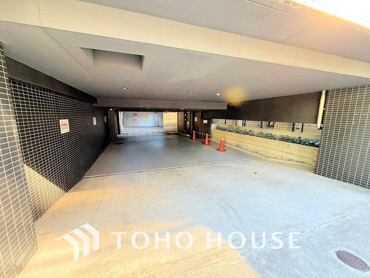 駐車場 駐車場（料金・空き状況はご確認ください）