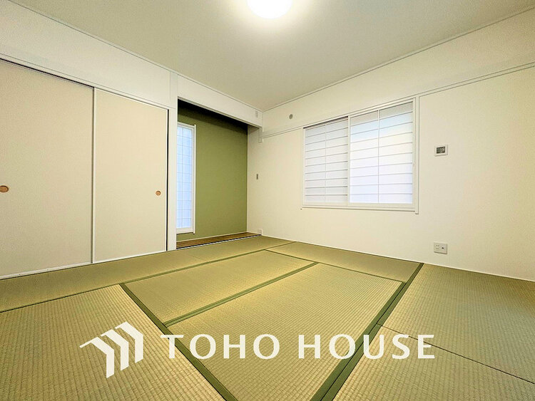 内装 リビング横の和室はお食事後や入浴後のくつろぐ空間に