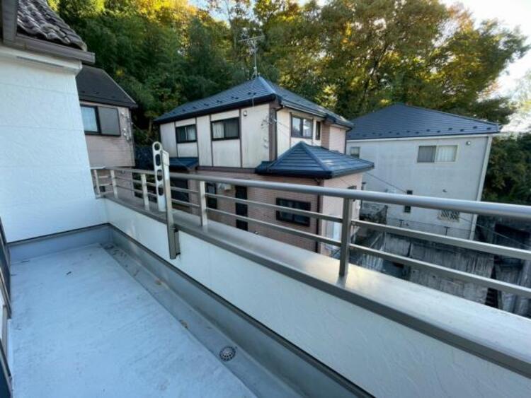 バルコニー 【2025年11月撮影】