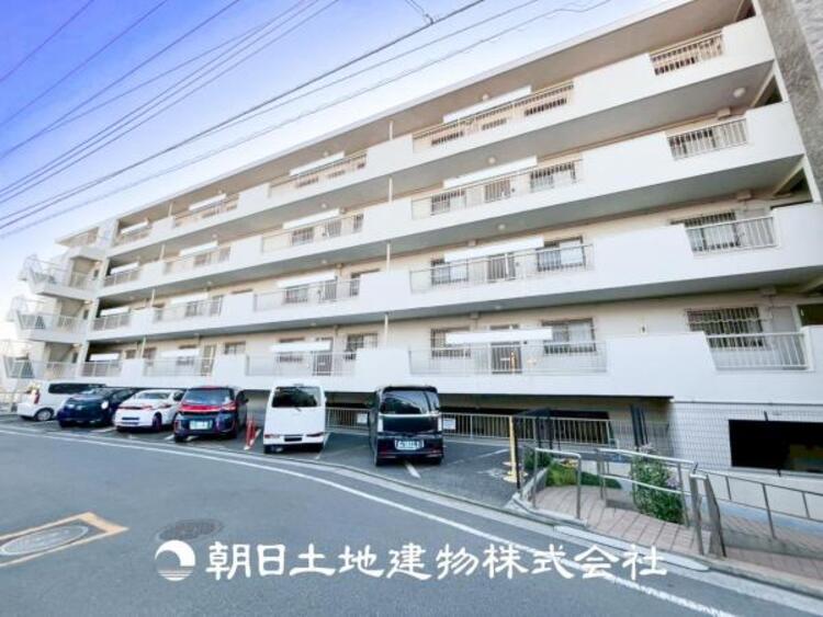 外観 【外観写真】太陽って自分だけのもの。そう勘違いさせる程たまらない空間です。