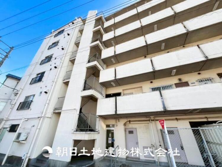 外観 【外観写真】太陽に愛された家。陽当り・通風に優れた魅力的で快適さを追求した住宅です。ここに住むからこそ意味がある。そんな特別感に浸りながら、毎日をお過ごし下さい。