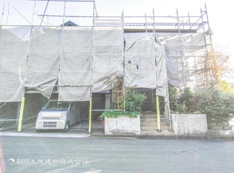 外観 快適な住環境エリアで爽やかな中にも温かみを感じるデザイン！！時と共に装いを変える街の景観も独り占め。採光や開放性に恵まれ、暮らしの夢を育む理想の住まいがここにはあります！この街の景観をお楽しみ下さい。