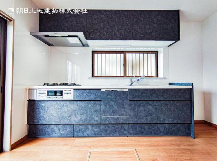 キッチン 【キッチン】お子様に目を配れるのもうれしいです。 