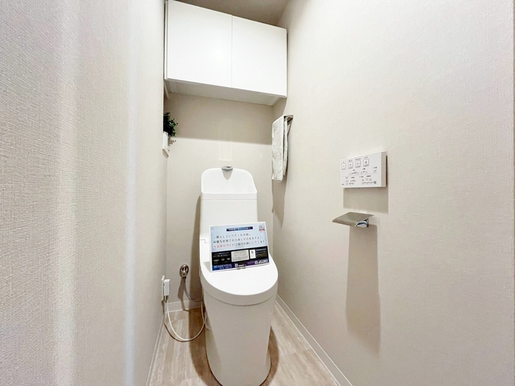 トイレ 暮らしの中のさりげないひとときの快適さにも、こだわりを、持って設備を配しております。