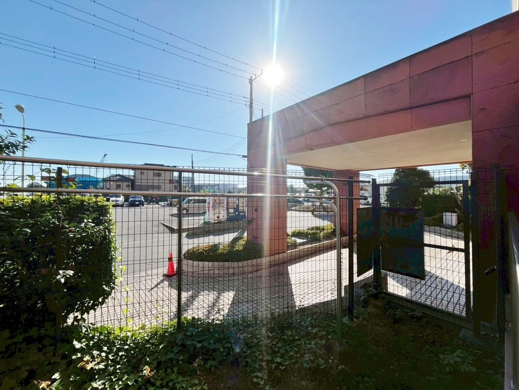 バルコニー 頬をなでる、優しい風を感じることが出来ます。