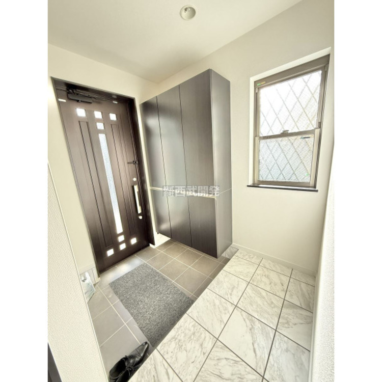 玄関 令和7年11月17日撮影