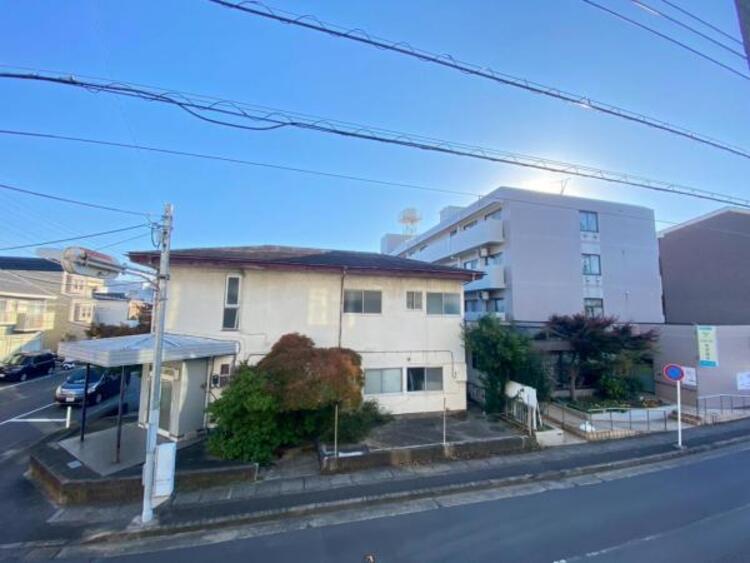 その他 開放感のある眺望。季節による景色の変化を日常の生活と共に感じてください。