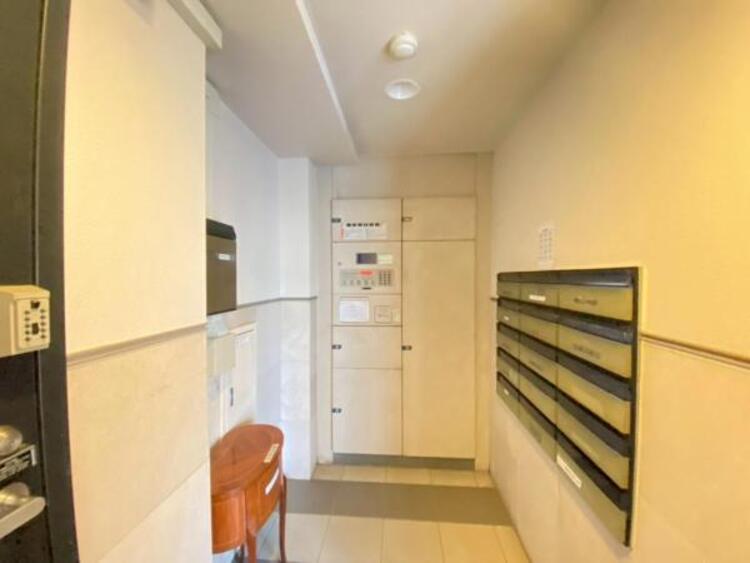 その他 宅配ボックス付きの為夜遅い受取も可能です。