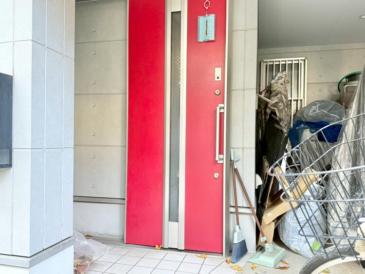 キッチン 清潔感のある落ち着いた雰囲気の玄関です。