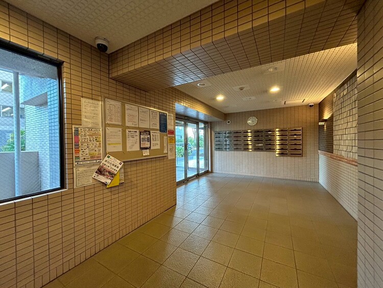 その他 館内は静寂な中が保たれており、管理が行き届いている印象を受けました。