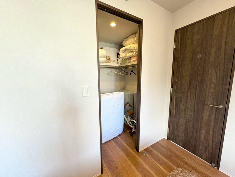 その他 家電やスーツケース、ストック品など何でも片付く嬉しい空間です。