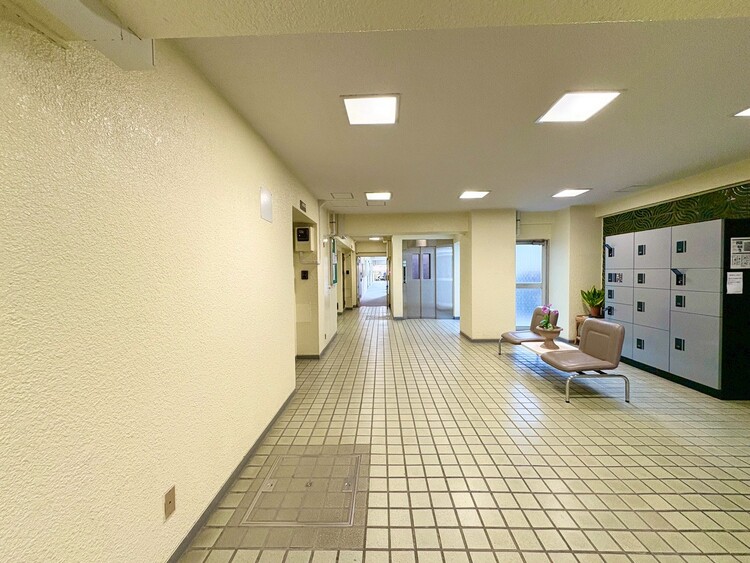 その他 館内は静寂な中が保たれており、管理が行き届いている印象を受けました。