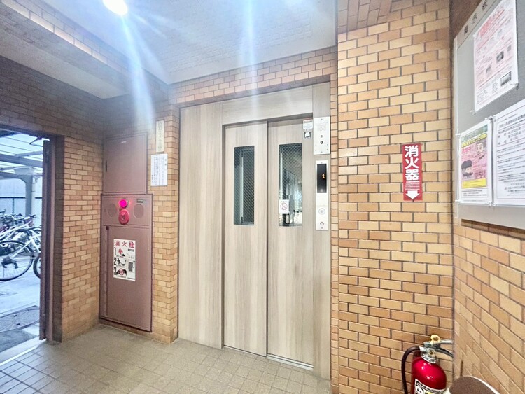 その他 エレベーター完備のため荷物が多くなっても安心。