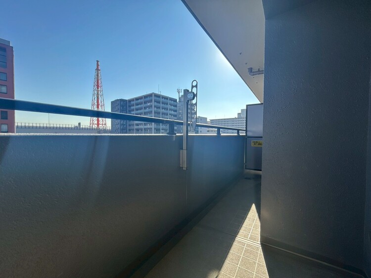 その他 朝の澄んだ空気や、夕方に吹く清々しい風を感じられるバルコニー。