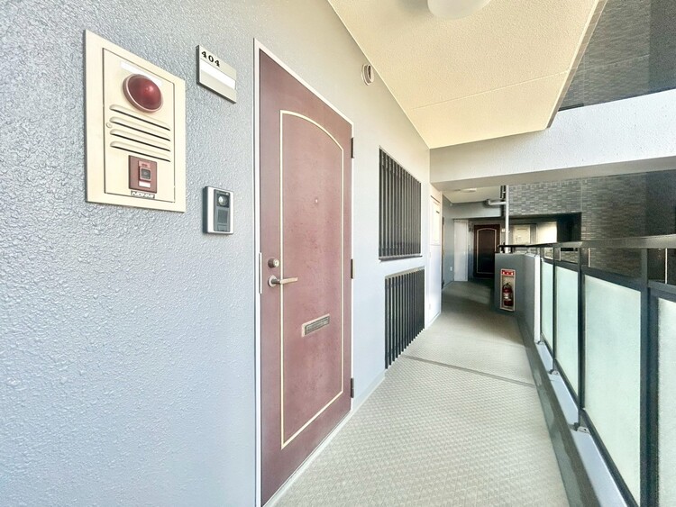 その他 清潔感のある落ち着いた雰囲気の玄関です。