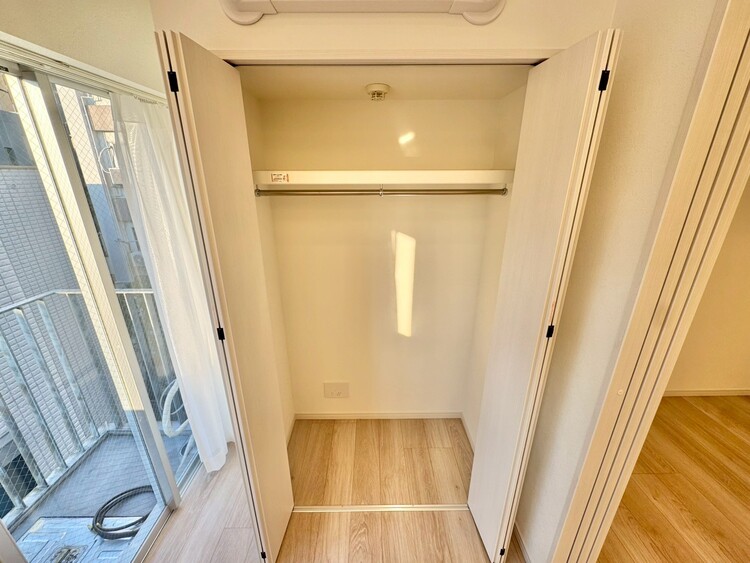 その他 収納スペースが付いていて、お部屋を広く使っていただけます。