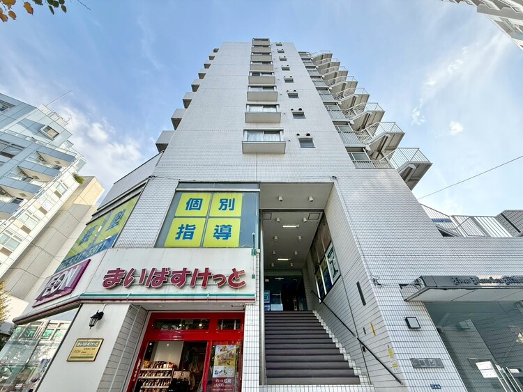 その他 飽きのこないシンプルモダンな外観です。