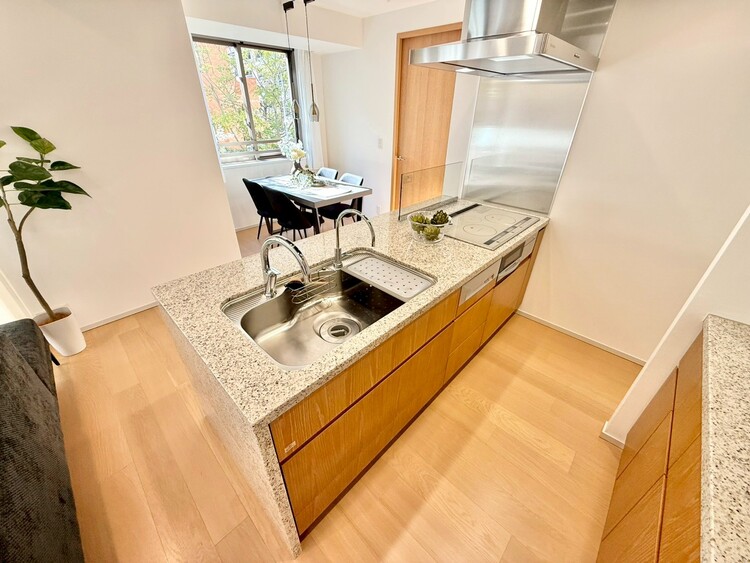 その他 使いやすくスタイリッシュなキッチン空間になっております。