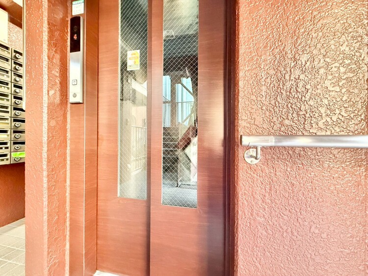 その他 エレベーター完備のため荷物が多くなっても安心。