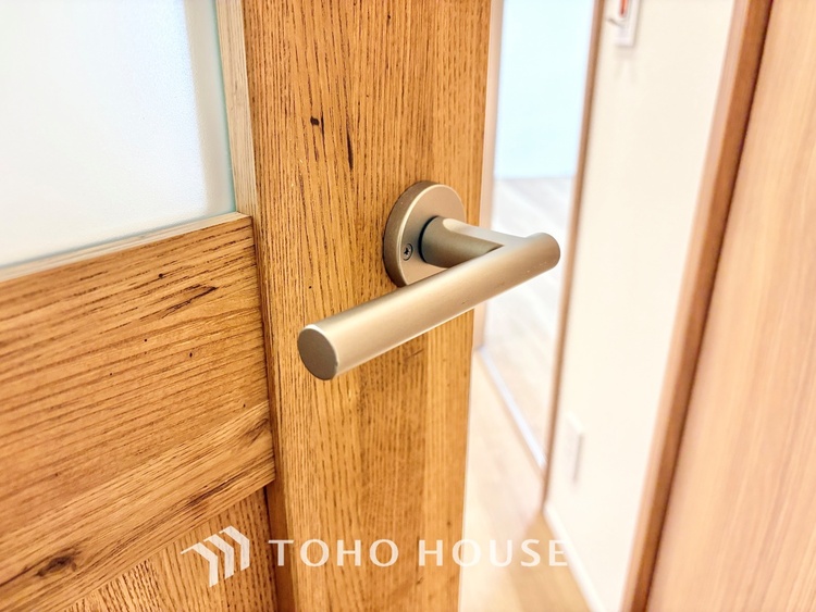 内装 ◆闇夜の輝き◆オレンジ色の光は大人になった今の僕にはわかる。1日の終わりを伝えに来たわけではなく、また明日が来る方へ導いてくれた事を。