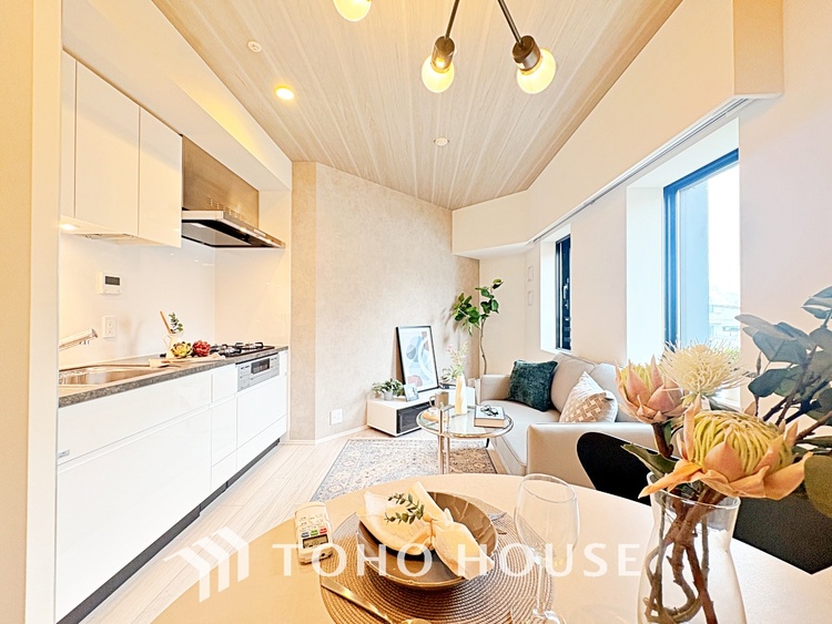 内装 お子様の面倒を見れる時間が増え時短になります。加えて手荒れも防げてしかも節水が高い為、大変人気があり重宝します。