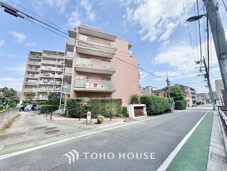 内装 叶えたかったのは落ち着きのあるナチュラルな風合い、そして開放感があるリビング。