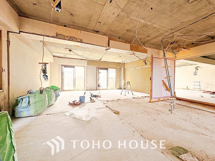 内装 お子様の面倒を見れる時間が増え時短になります。加えて手荒れも防げてしかも節水が高い為、大変人気があり重宝します。