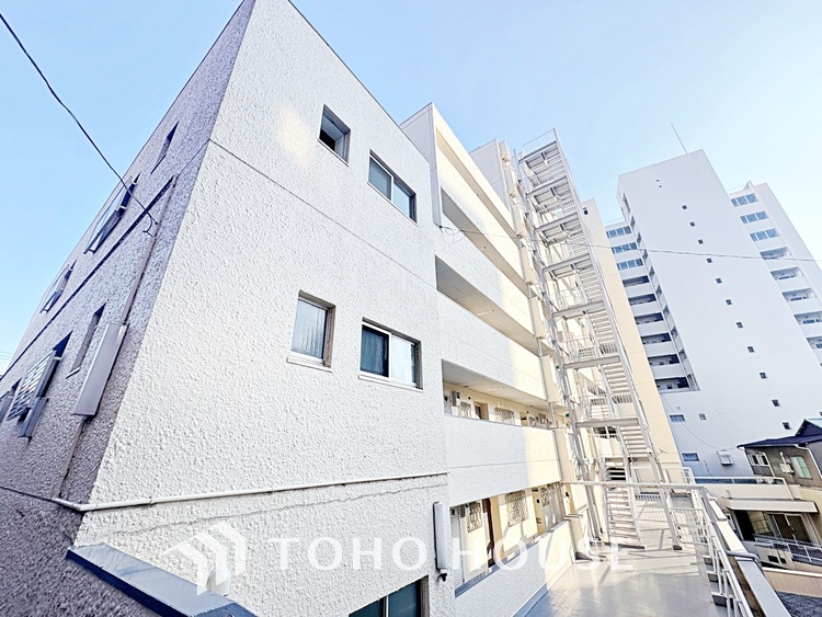 その他 【ROOM】感性を育むプライベートルームはシンプルでスマートな空間。好みの空間で読書をしたり、音楽を聞いたりと一人の時間も充実したものにできます。