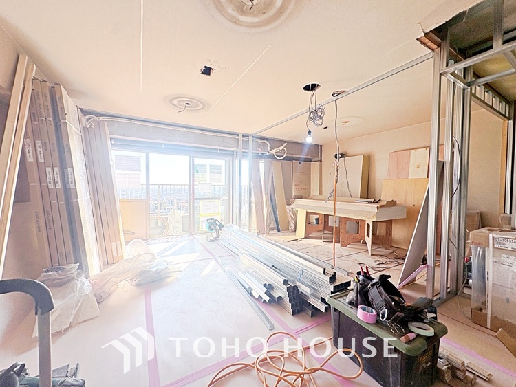 内装 お子様の面倒を見れる時間が増え時短になります。加えて手荒れも防げてしかも節水が高い為、大変人気があり重宝します。