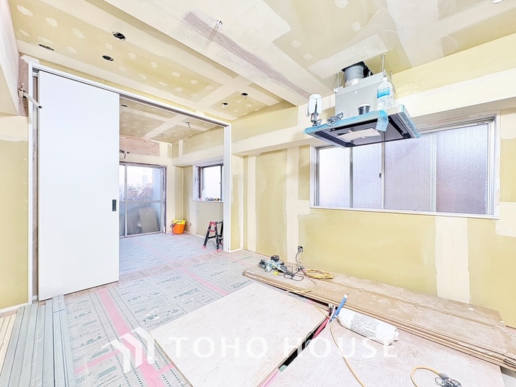 内装 お子様の面倒を見れる時間が増え時短になります。加えて手荒れも防げてしかも節水が高い為、大変人気があり重宝します。